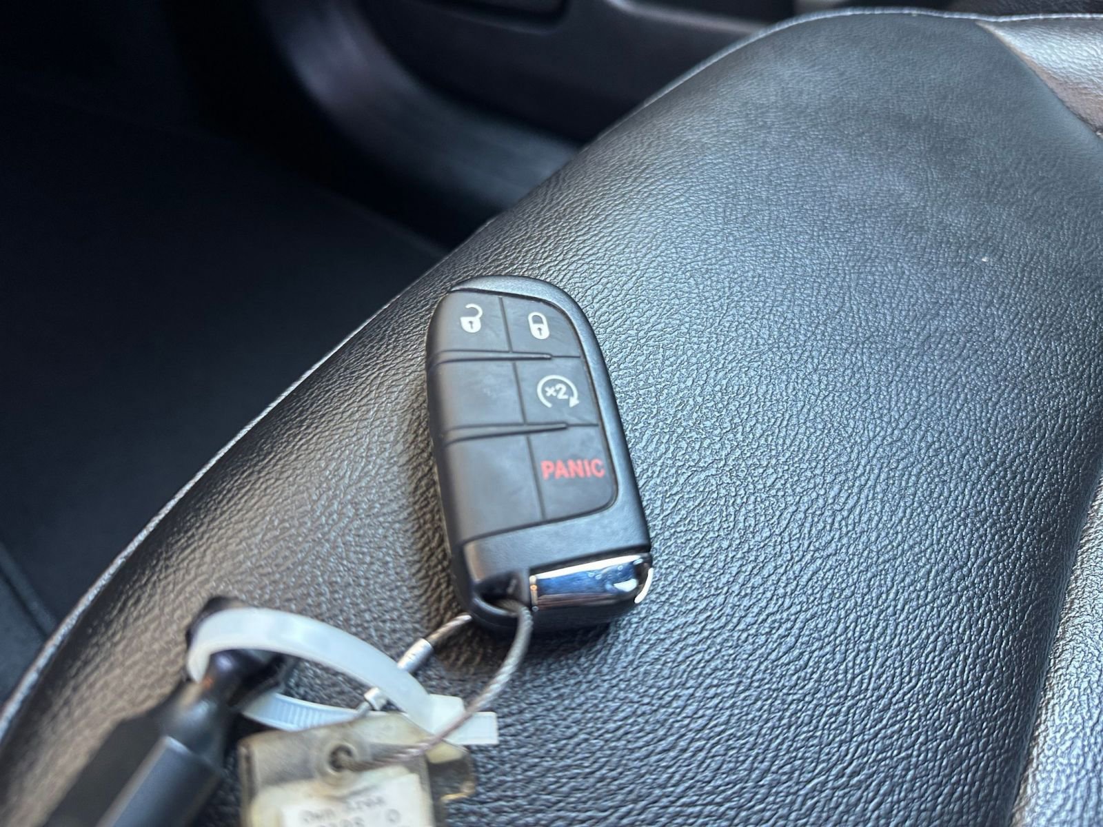 Used 2025 Jeep Compass Limited AWD/4WD image 25