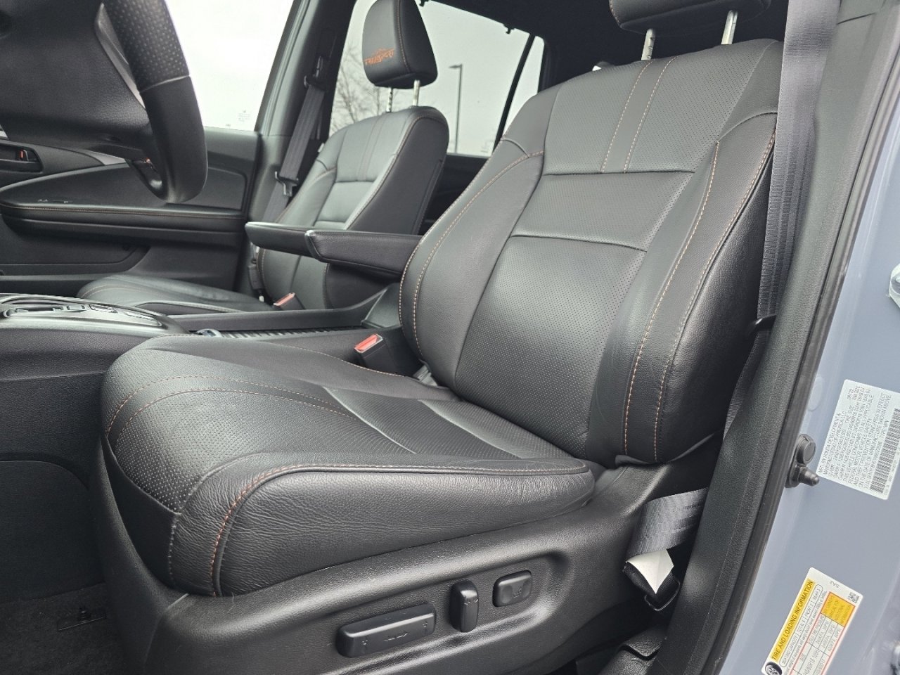 Certified 2022 Honda Passport TrailSport image 25