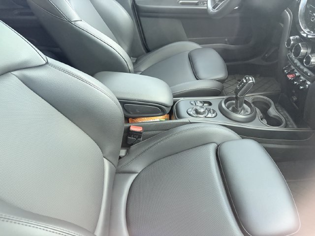 Used 2022 MINI Cooper Countryman S w/ Premium Package FWD image 9