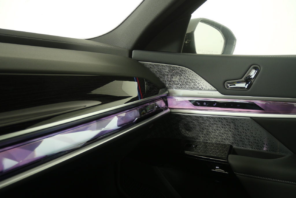New 2026 BMW 750e xDrive w/ Executive Package AWD/4WD image 27