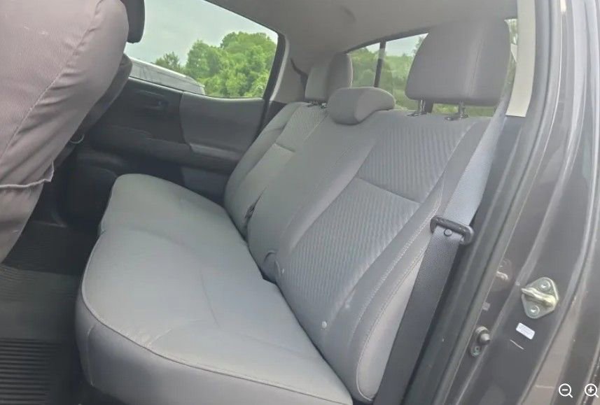 Used 2020 Toyota Tacoma SR w/ SR Convenience Package RWD image 3