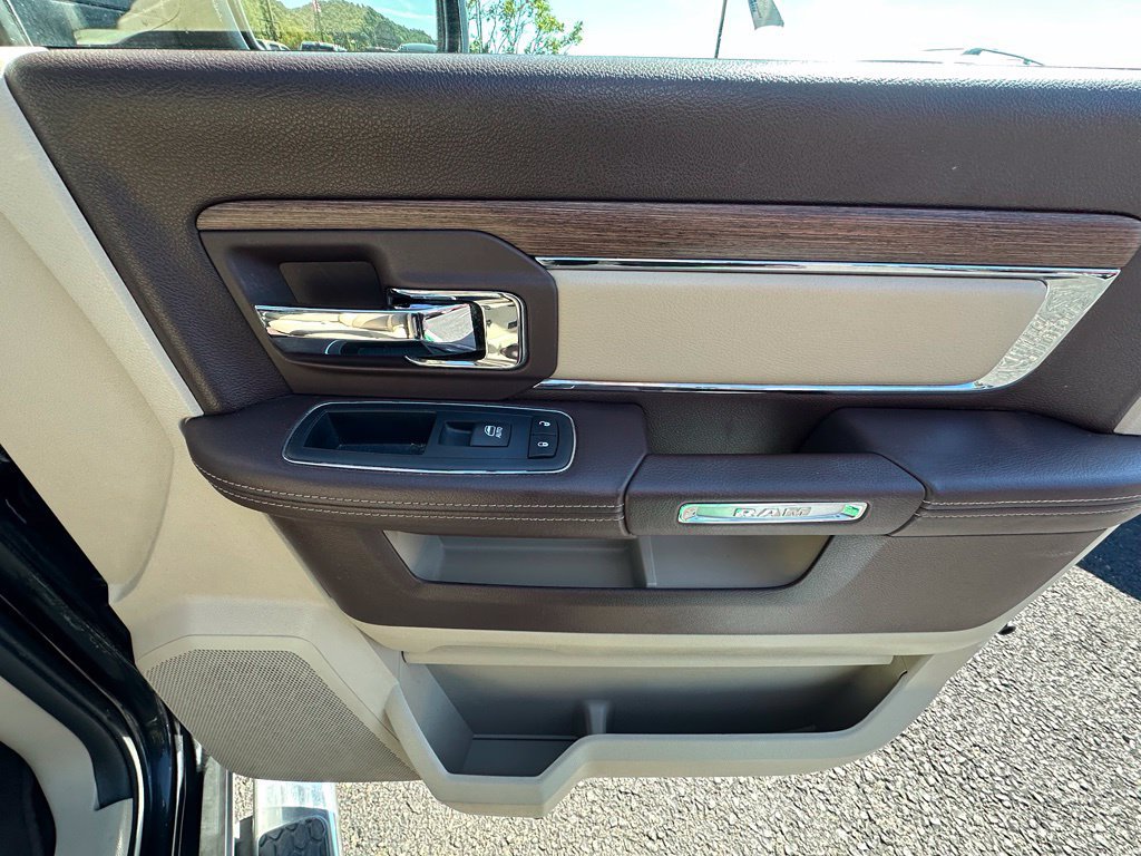 Used 2016 RAM 1500 Laramie w/ Cold Weather Group AWD/4WD image 25
