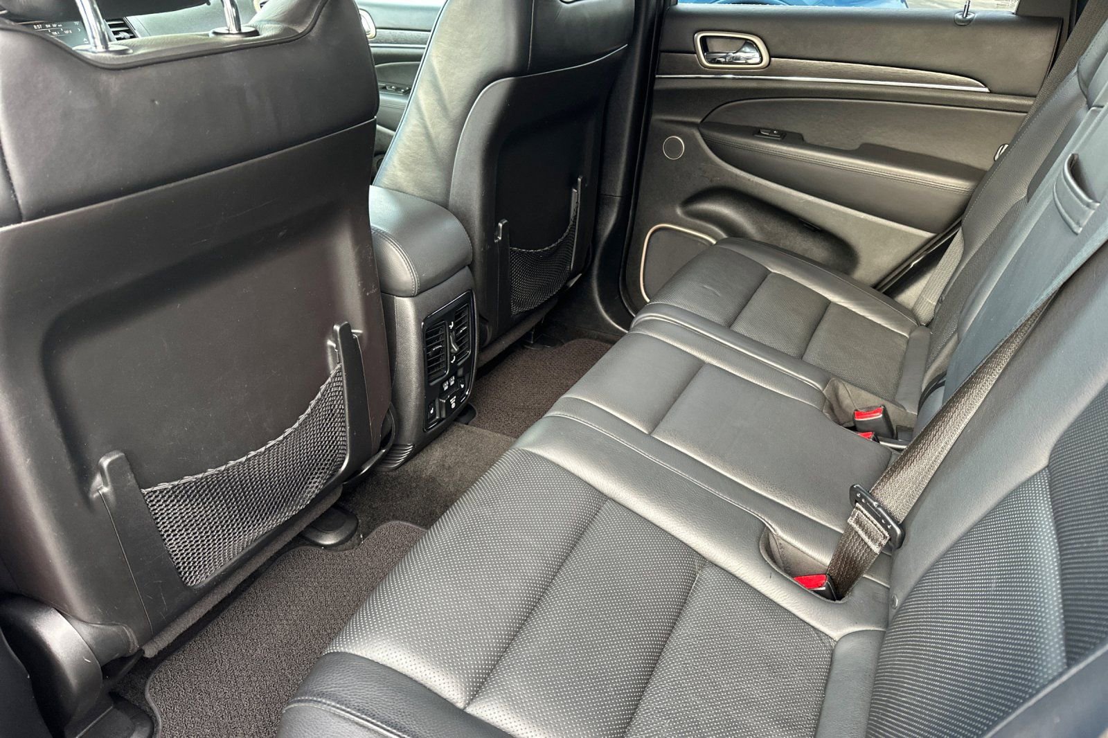 Used 2015 Jeep Grand Cherokee Summit w/ Platinum Series Group image 14