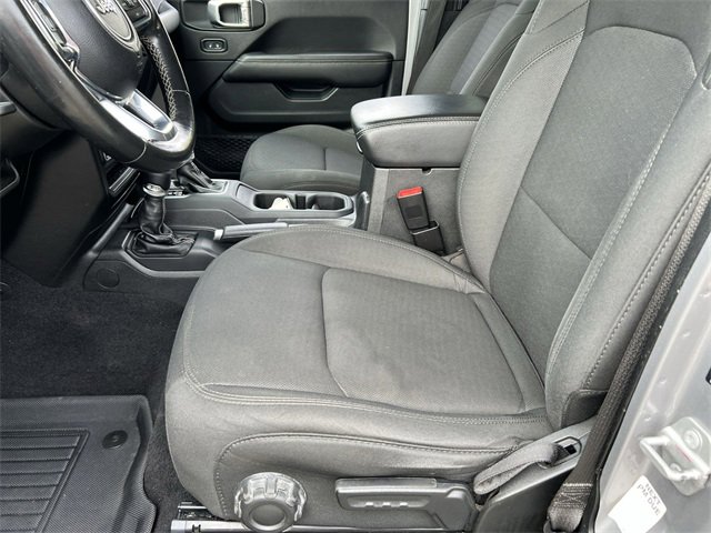 Used 2021 Jeep Wrangler Unlimited Sahara image 24