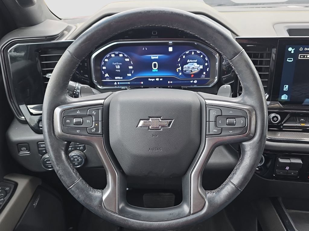 Used 2023 Chevrolet Silverado 1500 ZR2 w/ Technology Package image 9