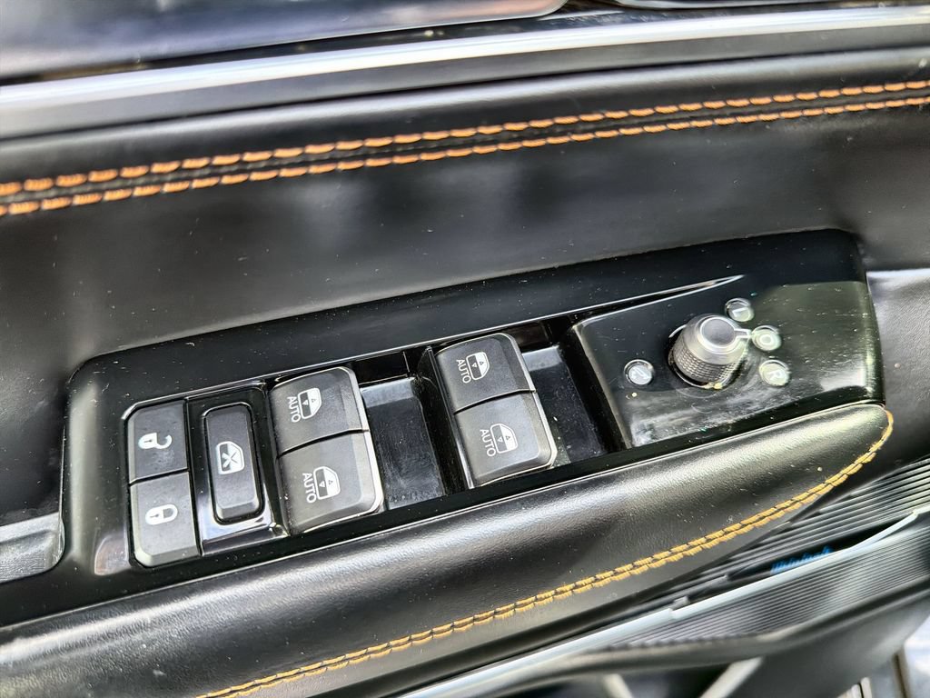Used 2022 Jeep Grand Wagoneer Series III w/ Rear Seat Video Group 1 AWD/4WD image 15
