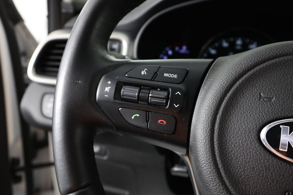 Used 2018 Kia Sorento EX AWD/4WD image 33