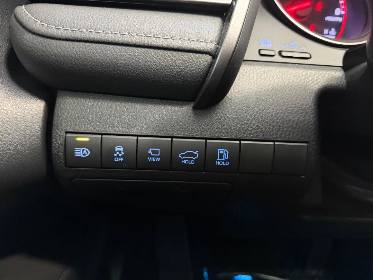 Used 2022 Toyota Camry XSE w/ Navigation Package FWD image 35