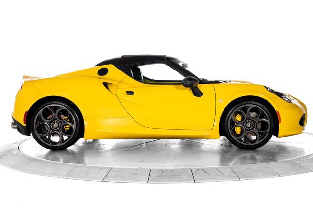 Used 2016 Alfa Romeo 4C Spider w/ Spider Track Package 4 RWD image 9