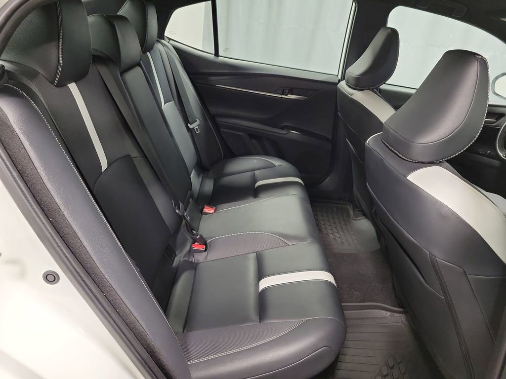Used 2025 Toyota Camry SE image 23