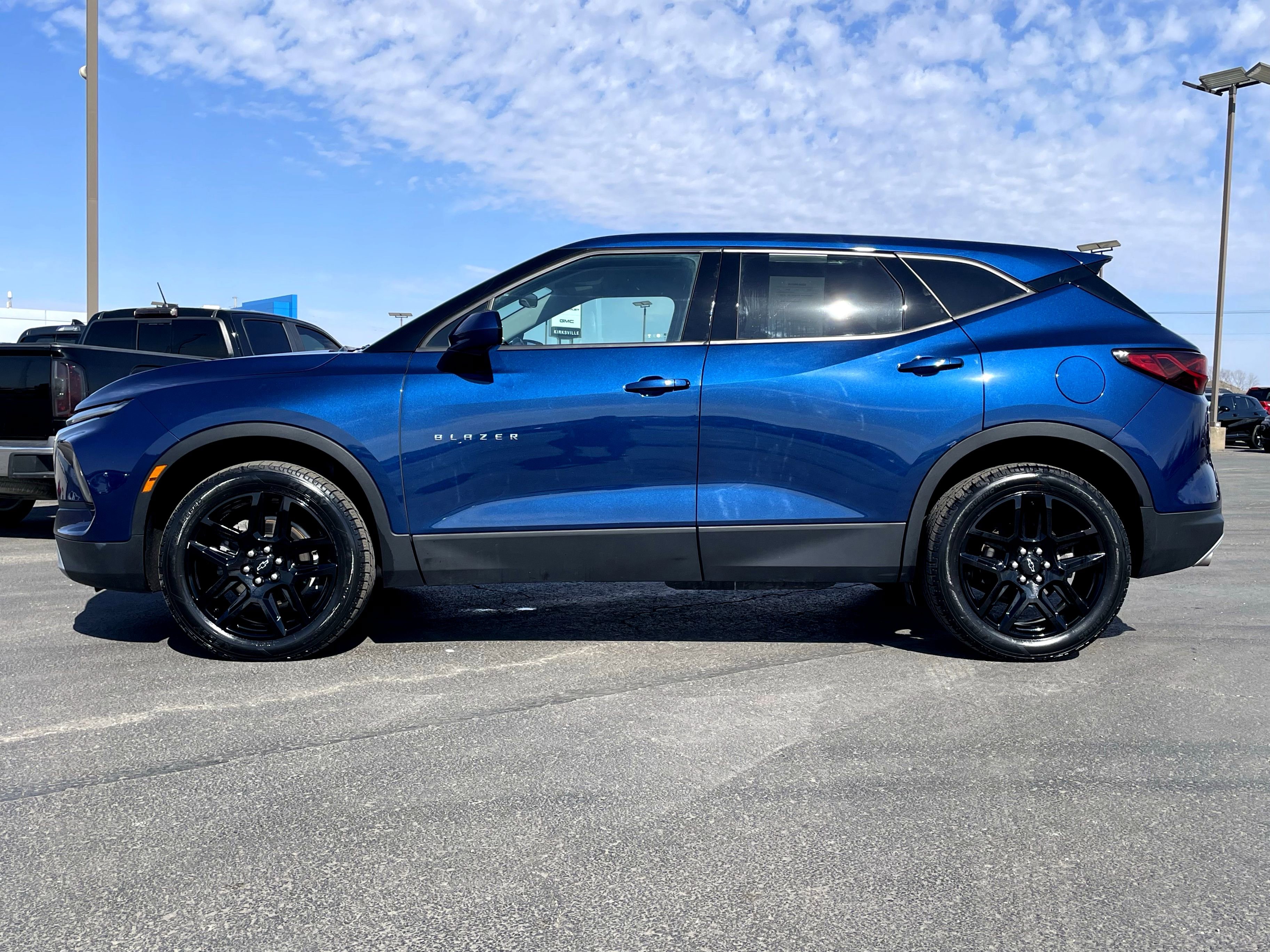 Used 2023 Chevrolet Blazer LT w/ Driver Confidence Package image 6