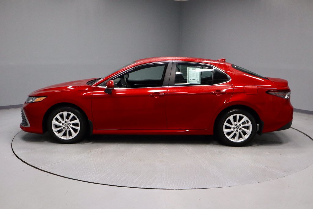 Used 2024 Toyota Camry LE FWD image 7