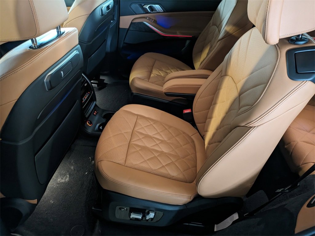 New 2026 BMW X7 xDrive40i w/ M Sport Package image 8