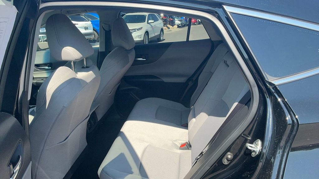 Used 2023 Toyota Venza LE image 12