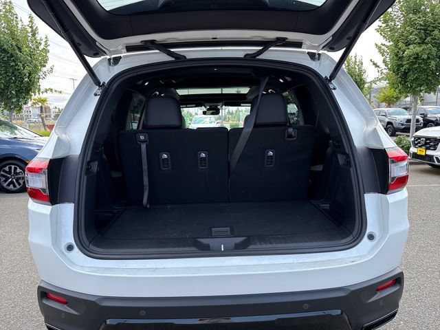 Certified 2026 Honda Pilot Black Edition image 13