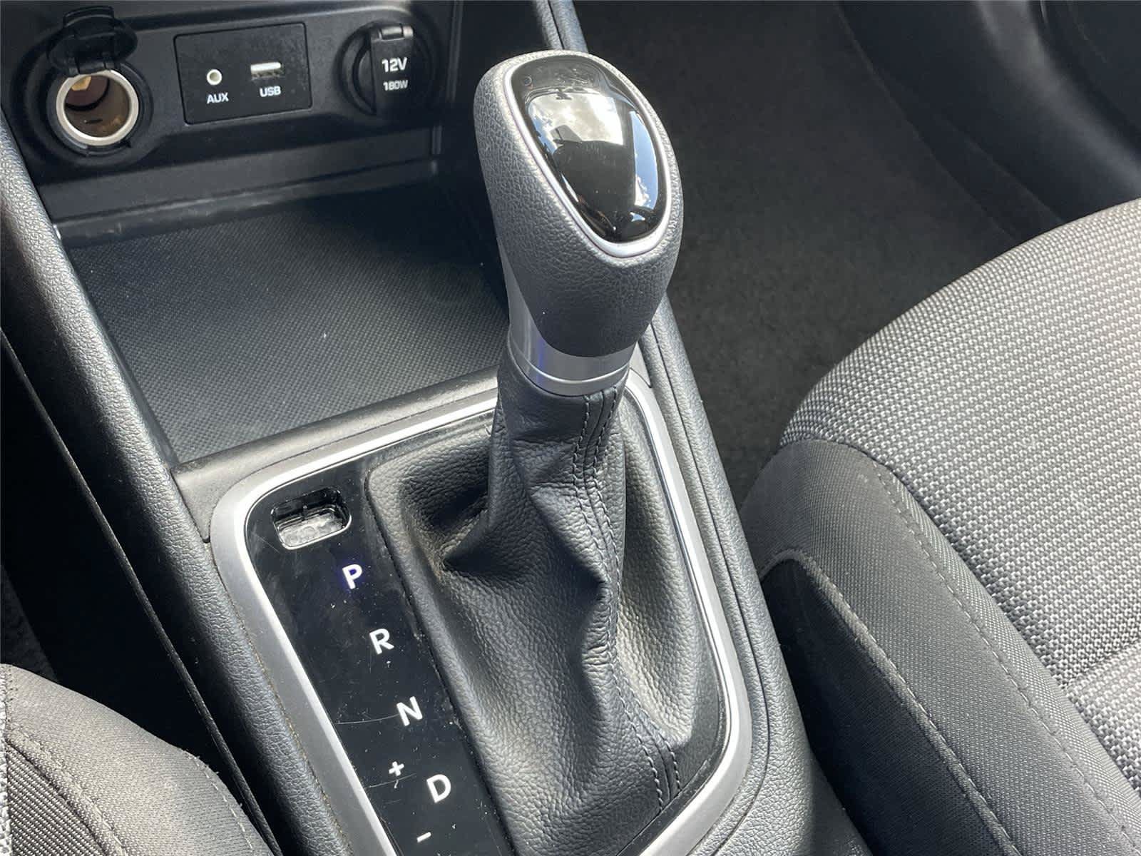 Used 2022 Hyundai Accent SE w/ Cargo Package FWD image 22