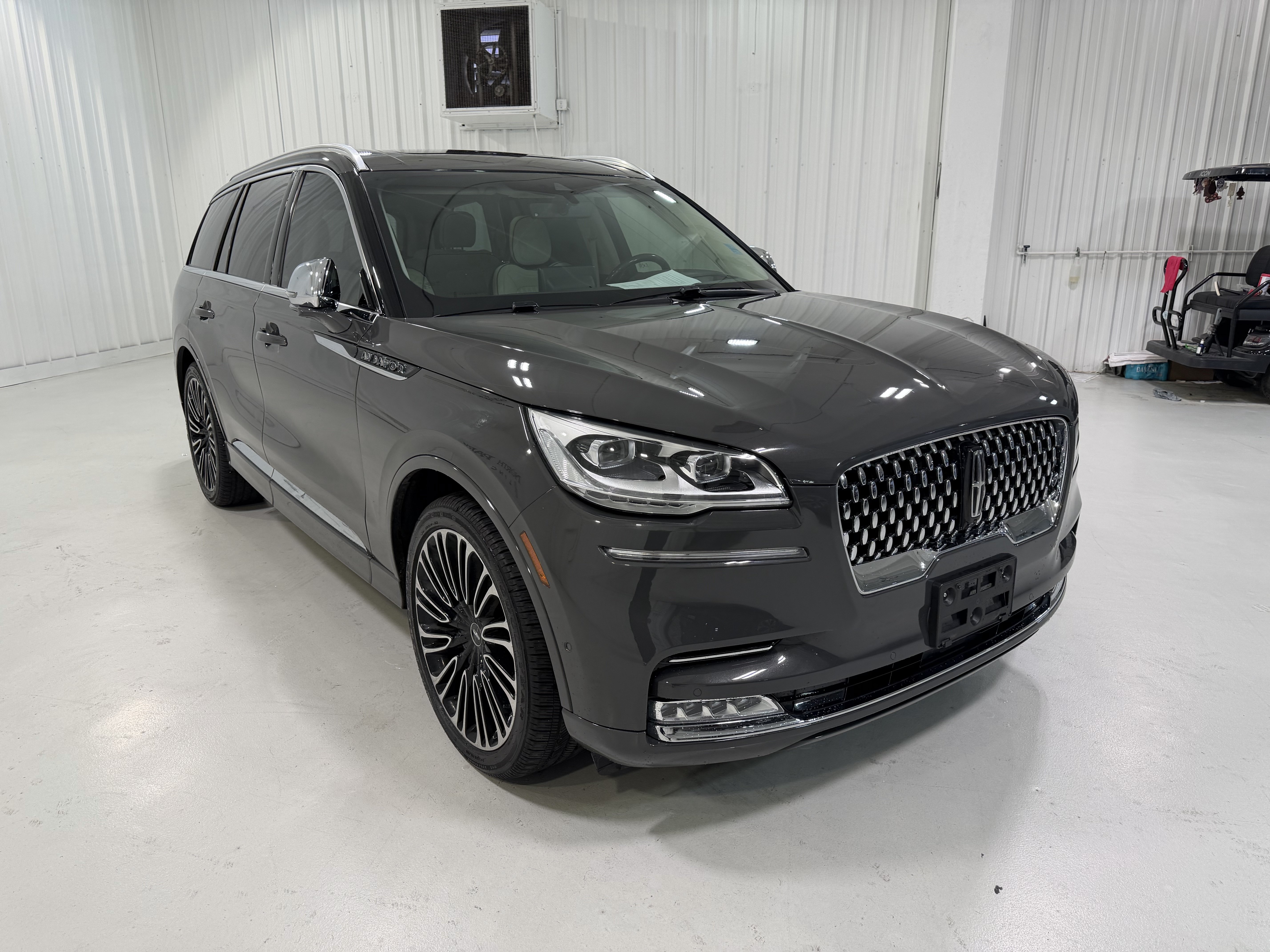 Used 2022 Lincoln Aviator Black Label AWD/4WD image 7