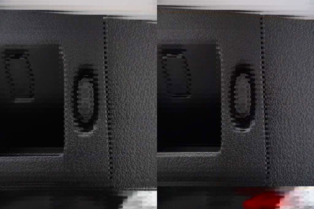 Used 2020 Cadillac Escalade ESV Platinum image 11