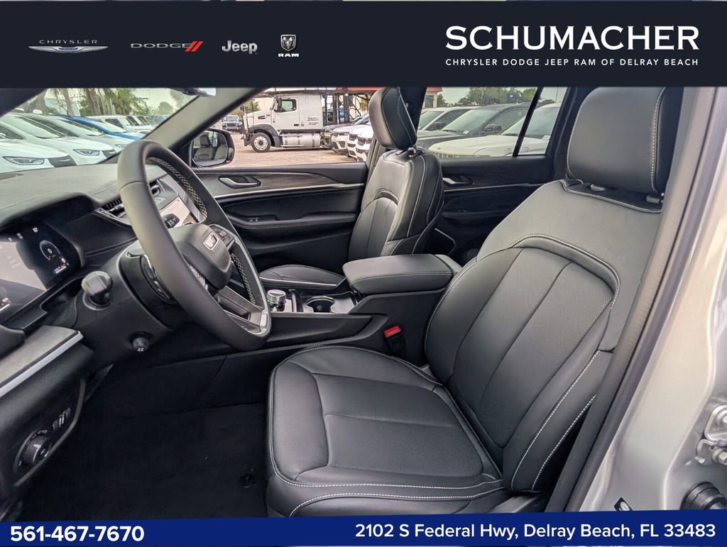 New 2026 Jeep Grand Cherokee Limited AWD/4WD image 11