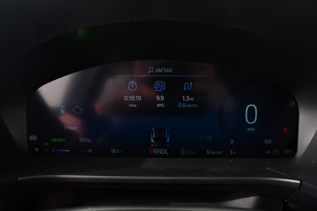 New 2025 Ford Escape SE w/ PHEV Premium Package FWD image 26