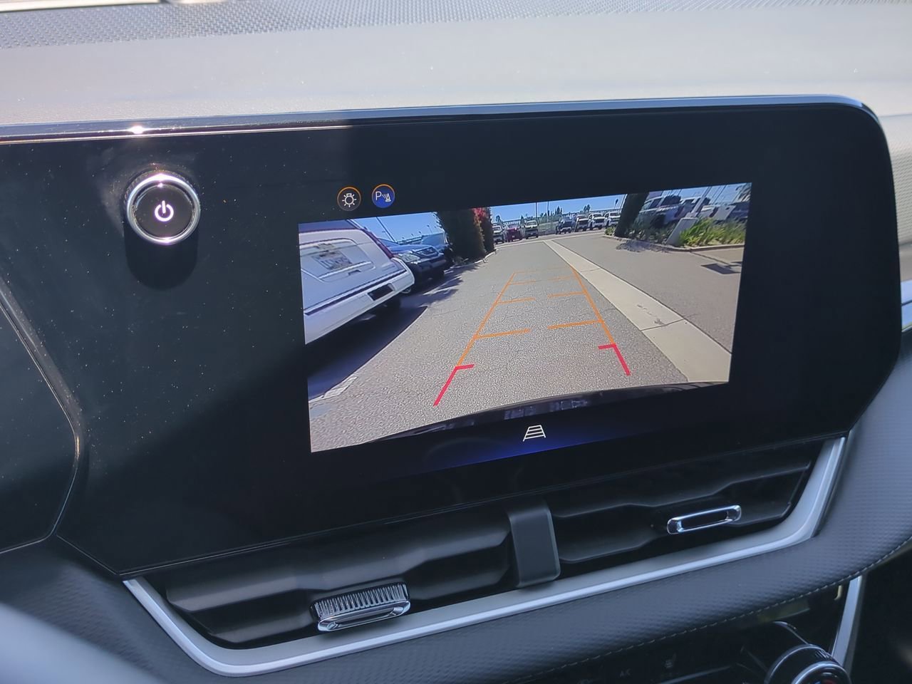 Certified 2025 Chevrolet Equinox LT AWD/4WD image 15