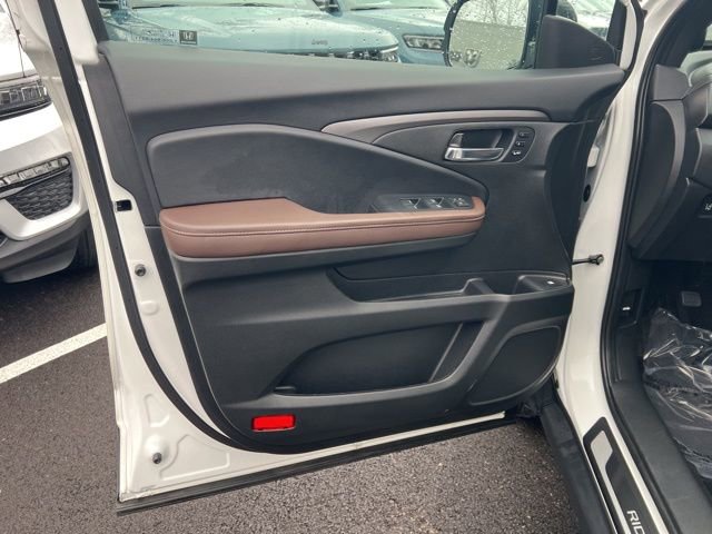 Used 2025 Honda Ridgeline RTL image 4