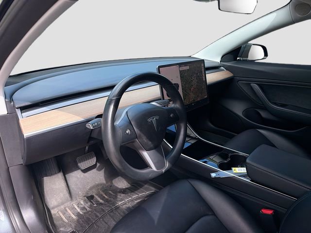 Used 2018 Tesla Model 3 Long Range RWD image 19