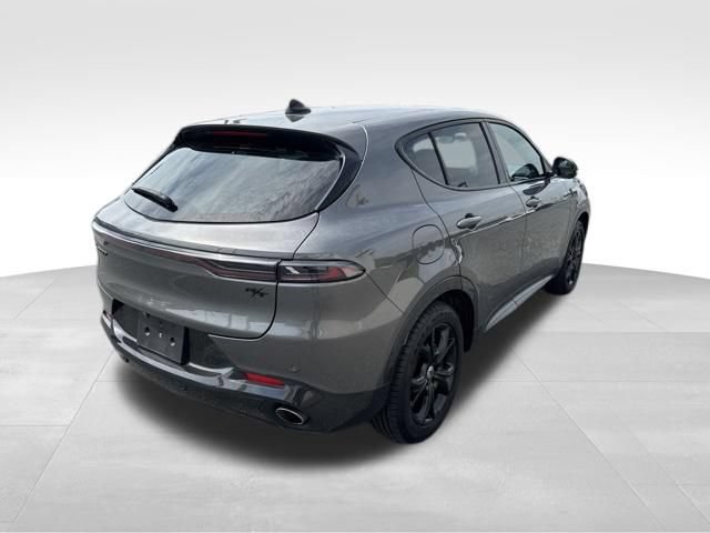 Used 2024 Dodge Hornet R/T Plus w/ R/T Blacktop Package AWD/4WD image 9