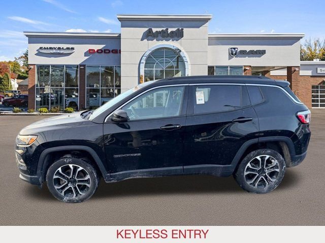 Certified 2022 Jeep Compass Limited w/ Sun and Sound Group image 5