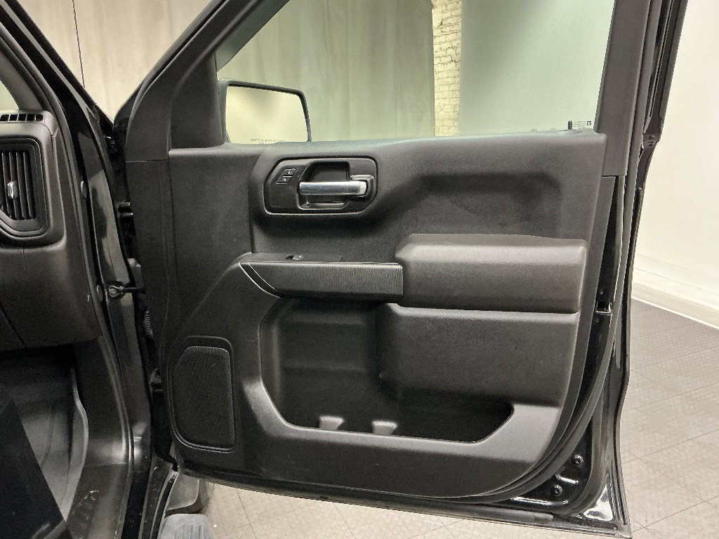 Used 2024 Chevrolet Silverado 1500 Custom image 38