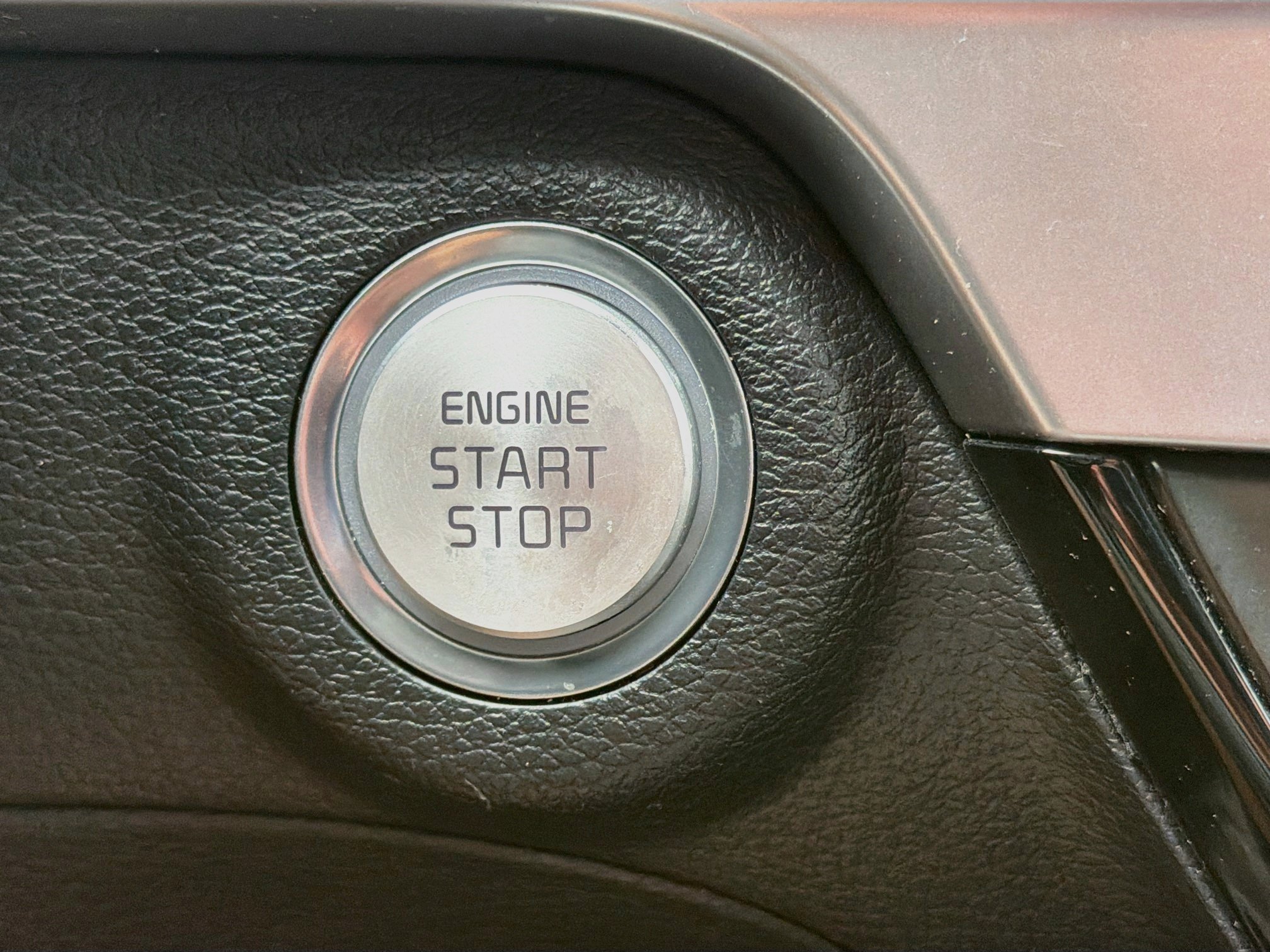 Used 2024 Kia Telluride EX w/ EX Captain's Chair Package FWD image 39