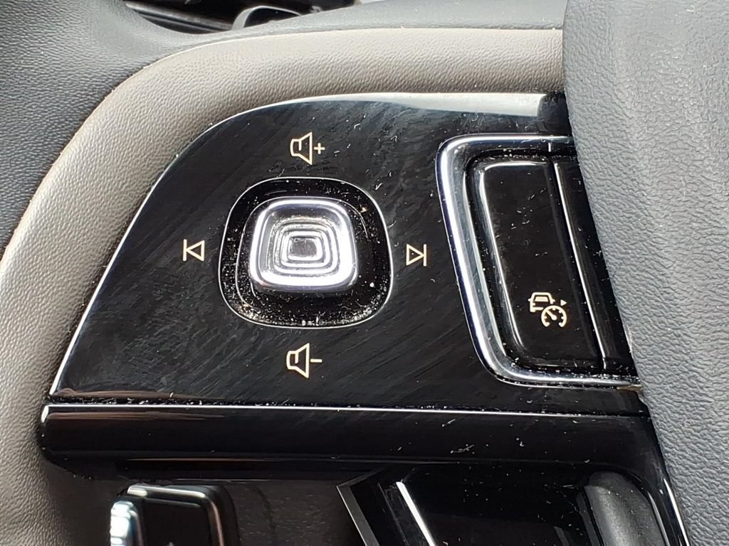 Used 2024 Lincoln Corsair AWD w/ Equipment Group 101A image 24