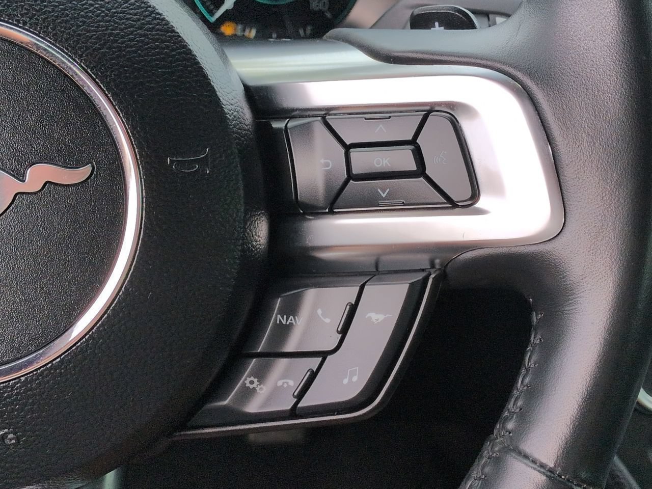 Used 2020 Ford Mustang Premium w/ Equipment Group 201A RWD image 27