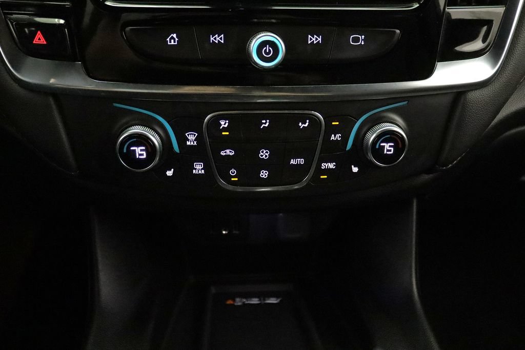 Used 2023 Chevrolet Traverse LT w/ LPO, Floor Liner Package AWD/4WD image 26