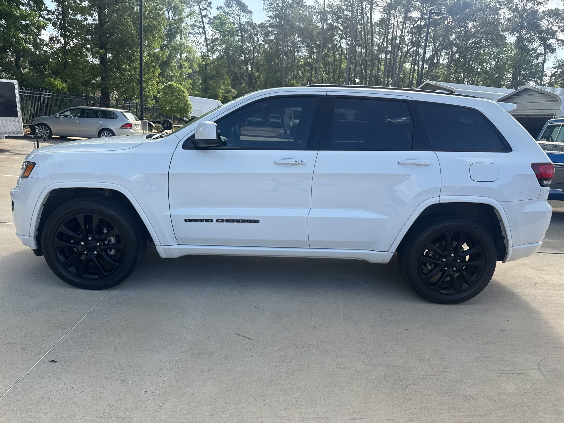Used 2018 Jeep Grand Cherokee Altitude image 7
