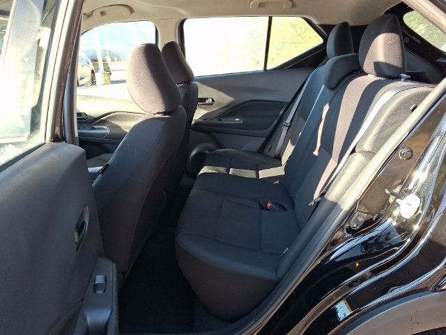 Used 2024 Nissan Kicks S FWD image 10