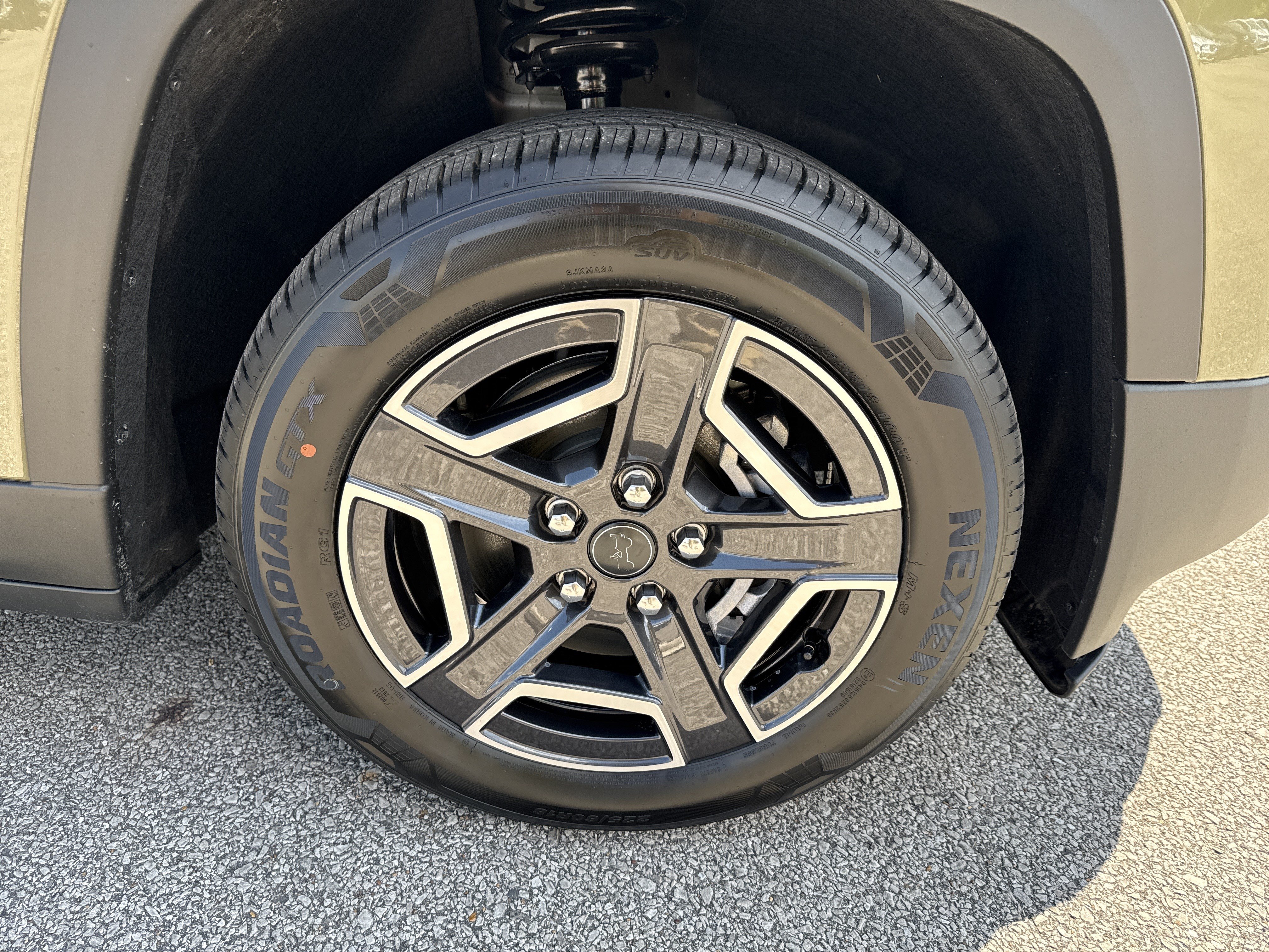 New 2026 Jeep Cherokee Laredo AWD/4WD image 13