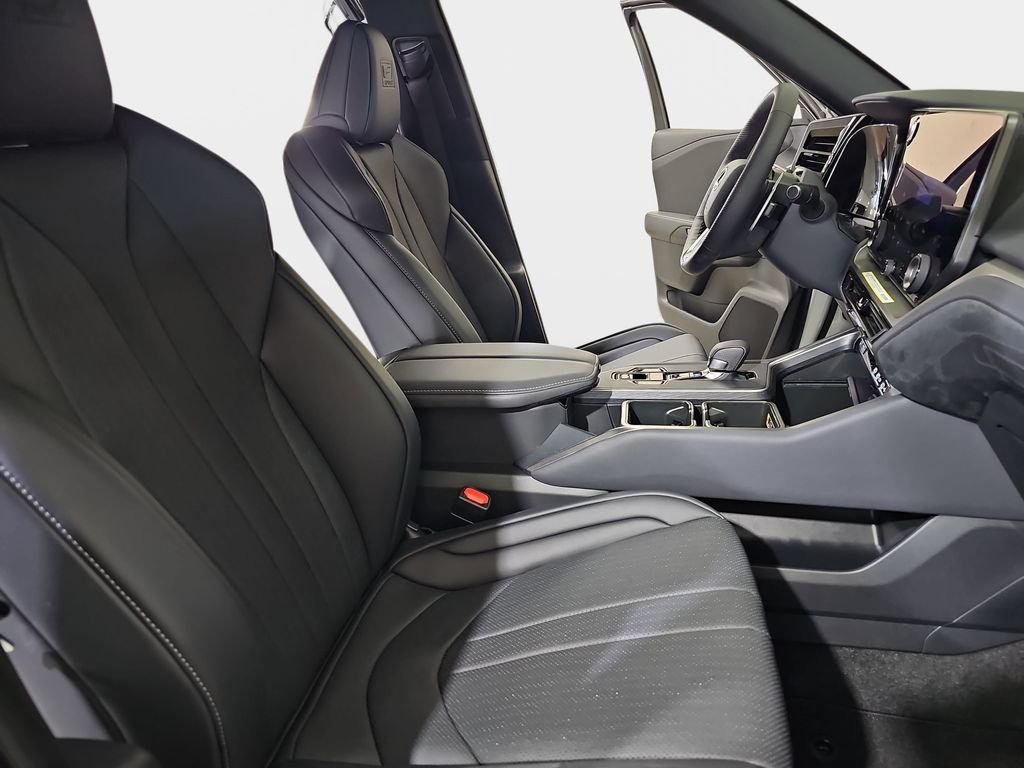 New 2026 Lexus TX 500h AWD image 10
