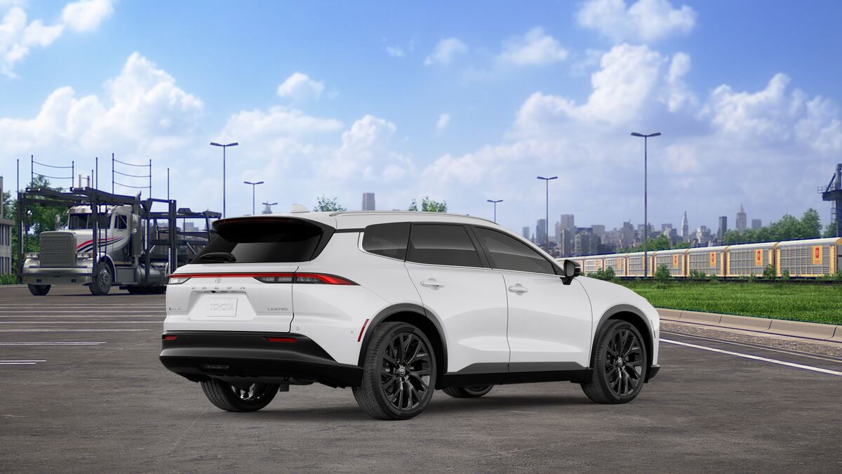 New 2026 Toyota Crown Signia AWD/4WD image 10