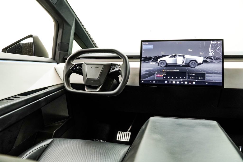 Used 2024 Tesla Cybertruck AWD Crew Cab image 24