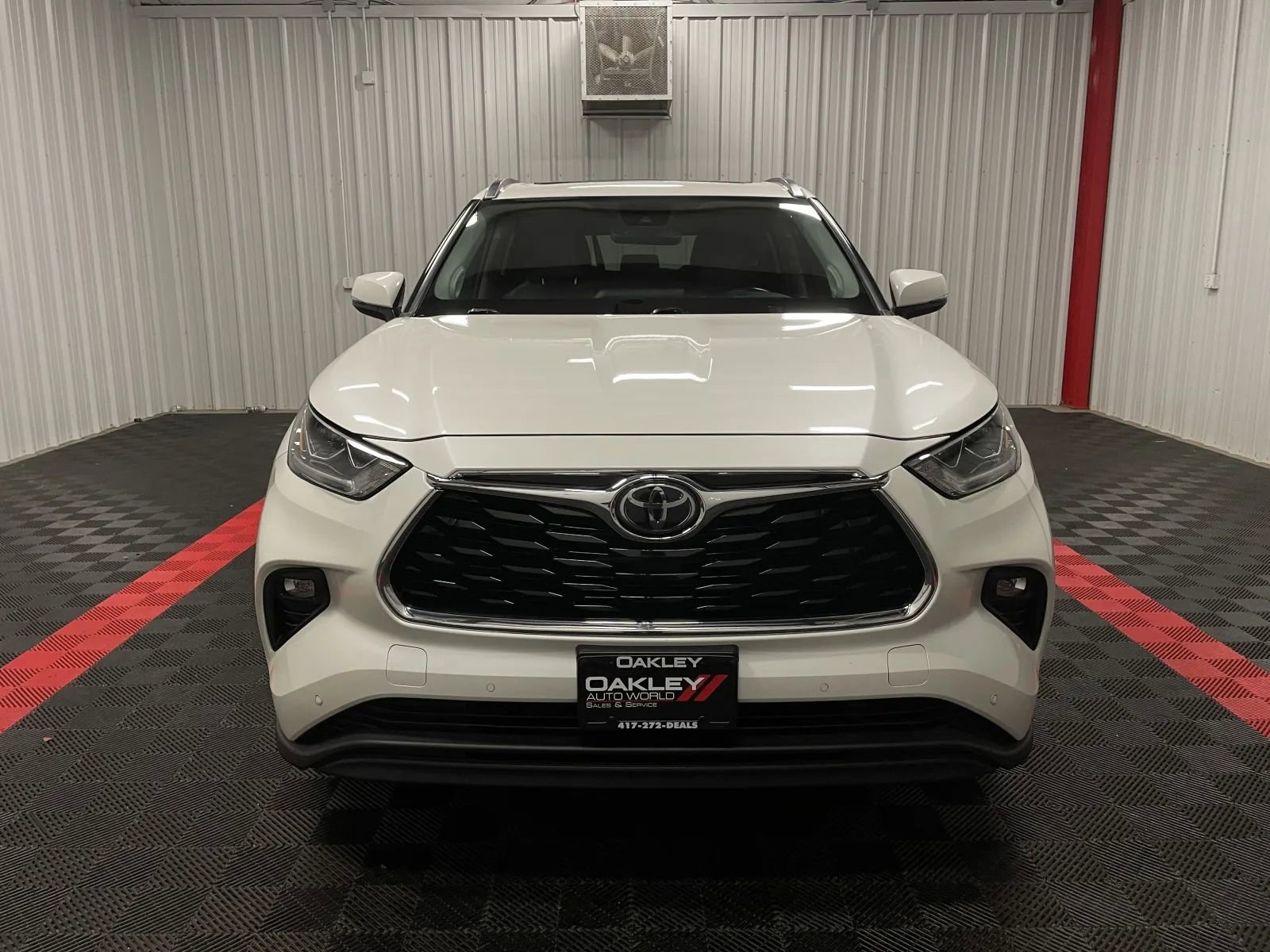 Used 2020 Toyota Highlander Limited image 7