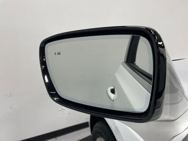 Used 2021 Buick Enclave Premium w/ Sun and Sites Package image 31