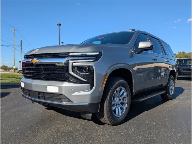 New 2026 Chevrolet Tahoe LS image 3