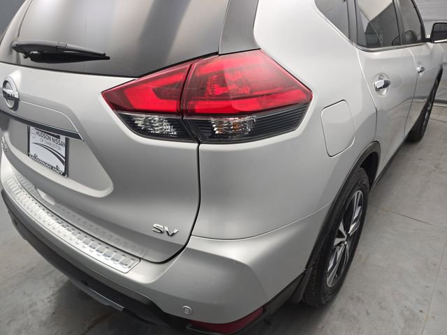 Used 2019 Nissan Rogue SV w/ Sun & Sound Touring Package image 19