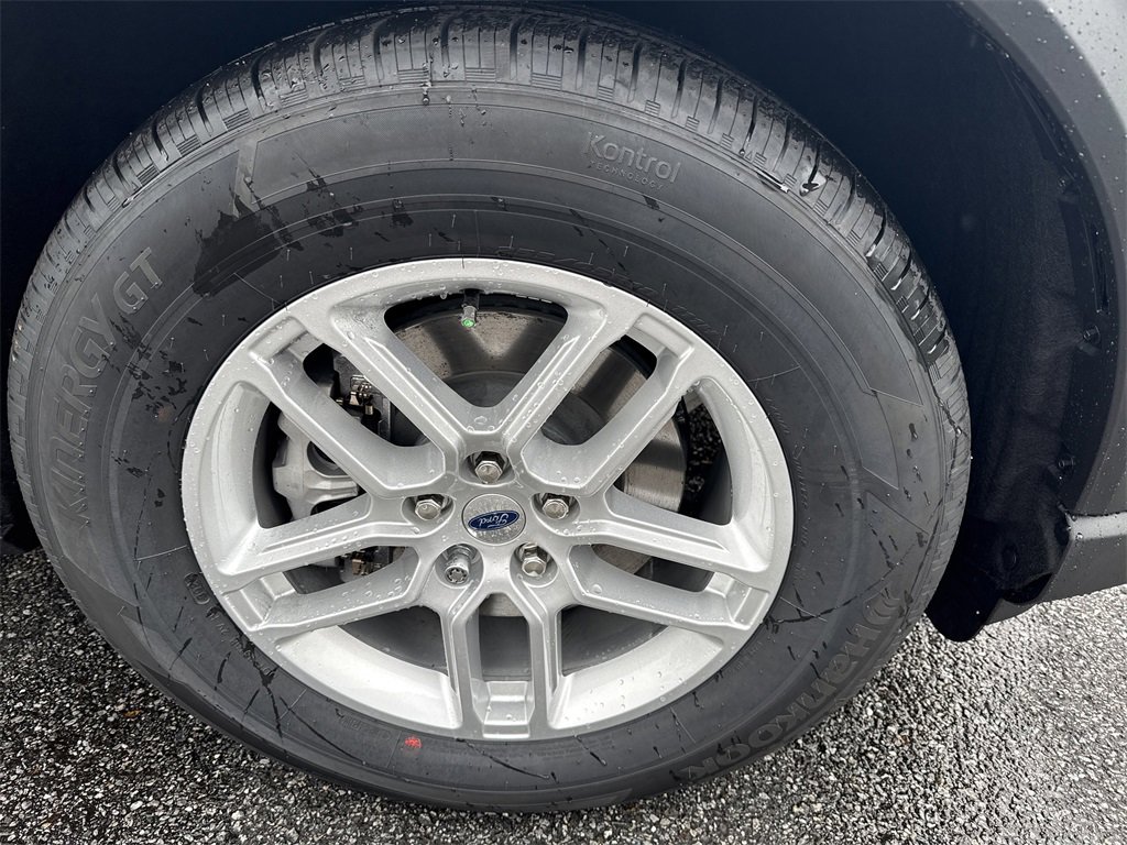 New 2026 Ford Explorer Active w/ Active Comfort Package image 12