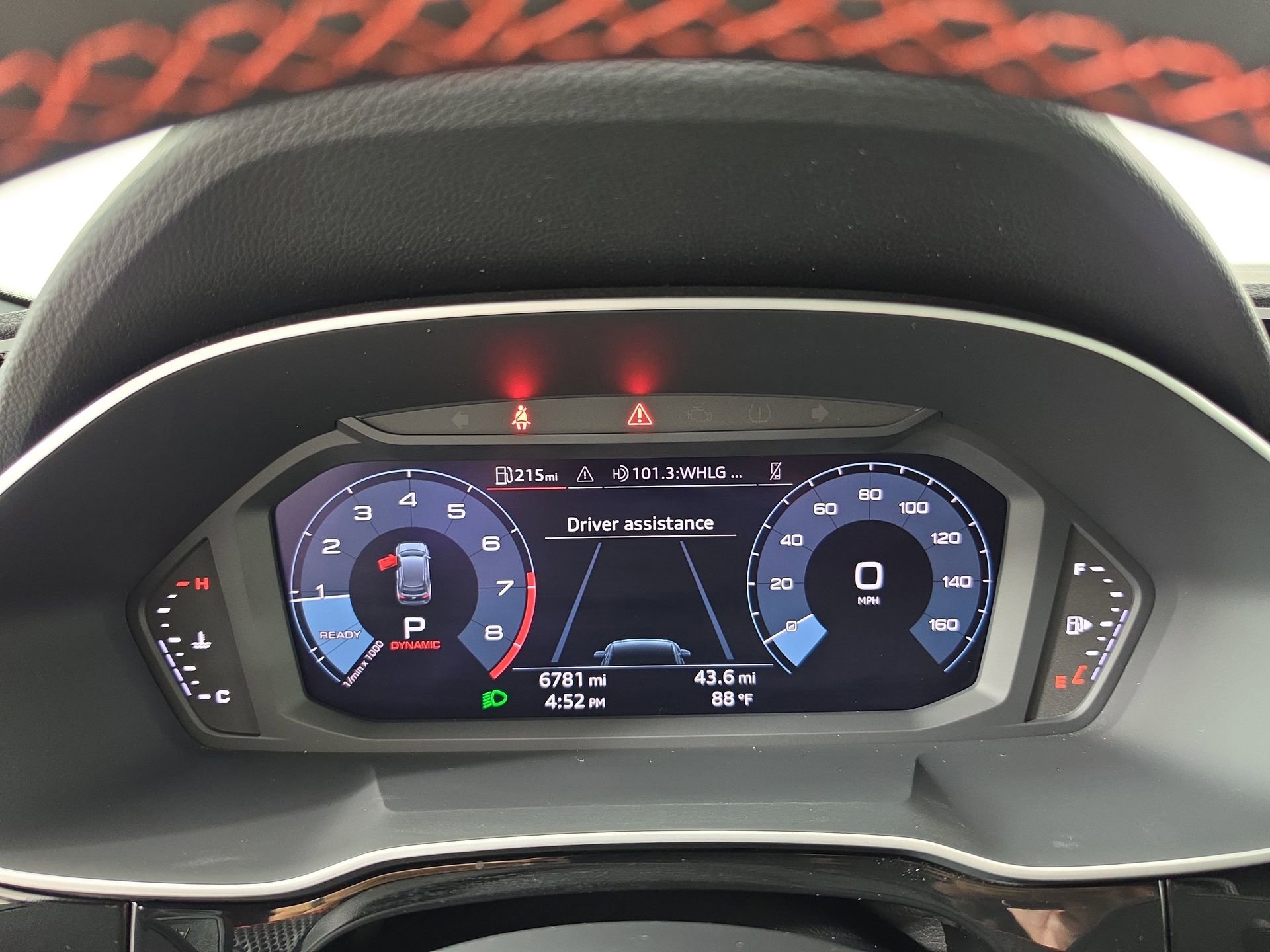 Certified 2025 Audi Q3 2.0T Premium Plus w/ Premium Plus Package AWD/4WD image 24