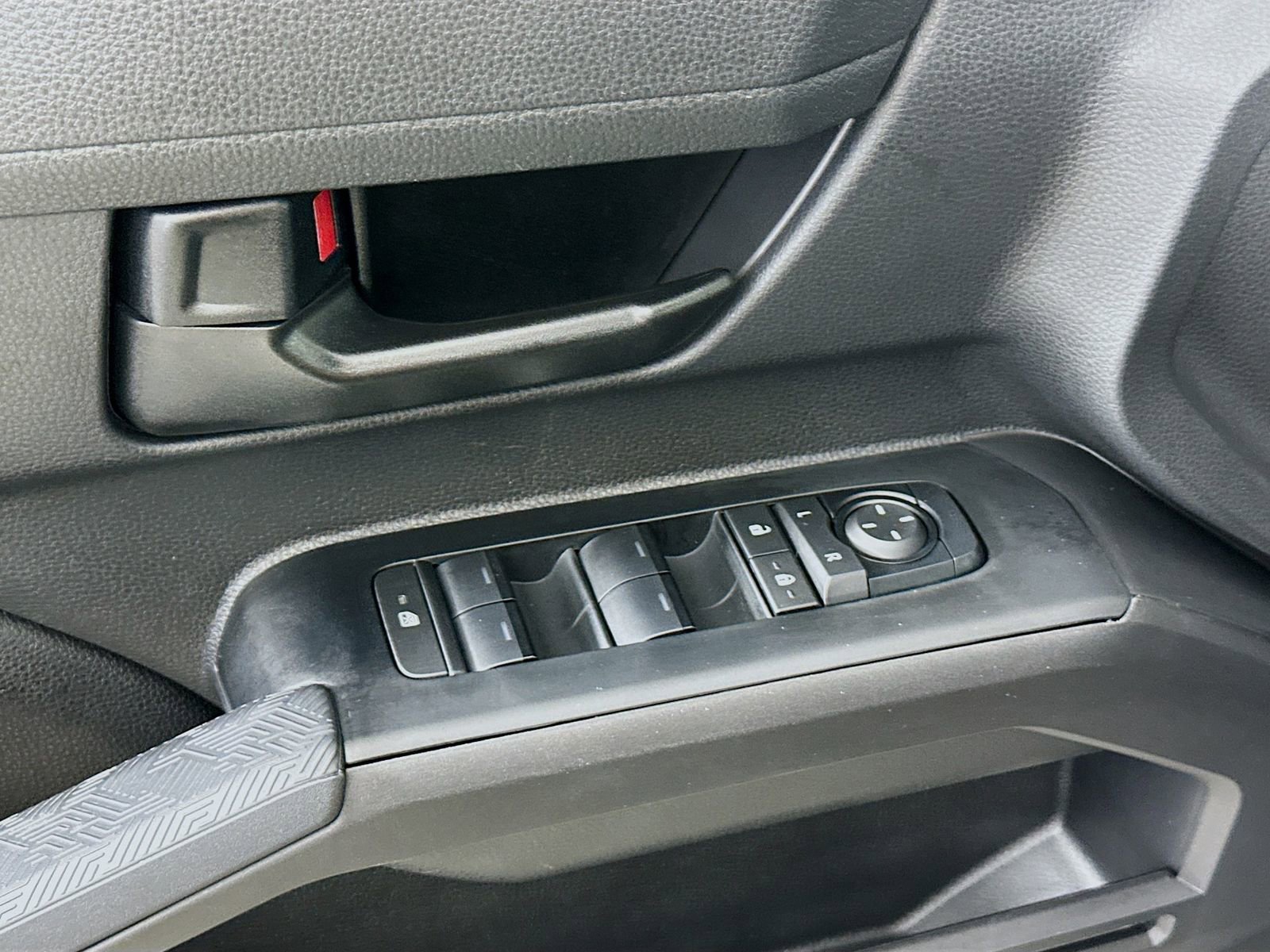 Certified 2025 Toyota Tacoma SR5 RWD image 18