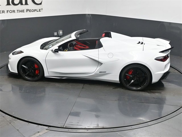 New 2026 Chevrolet Corvette E-Ray w/ Stealth Interior Trim Package image 22