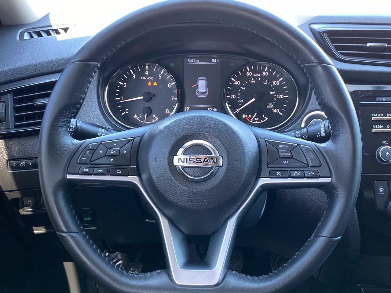 Used 2017 Nissan Rogue SV FWD image 24