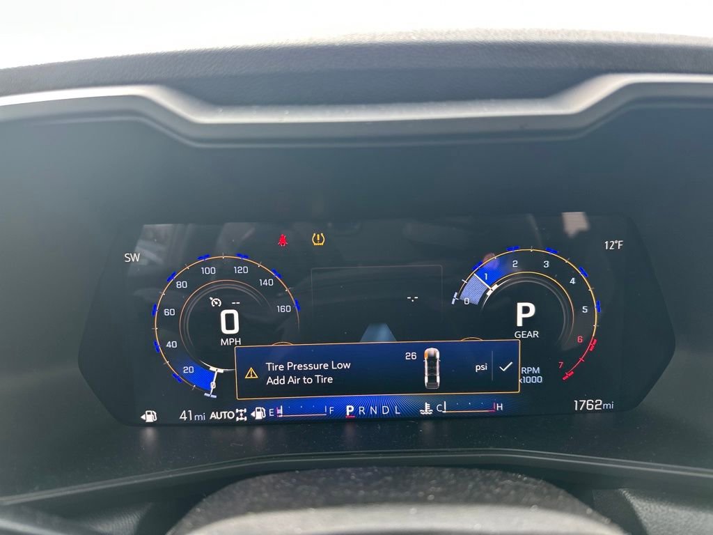 Used 2025 Chevrolet Colorado Trail Boss image 15